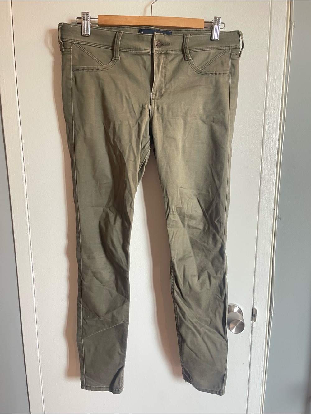 Olive Green Hollister Stretchy Women’s Jean Legging Size 7 W28